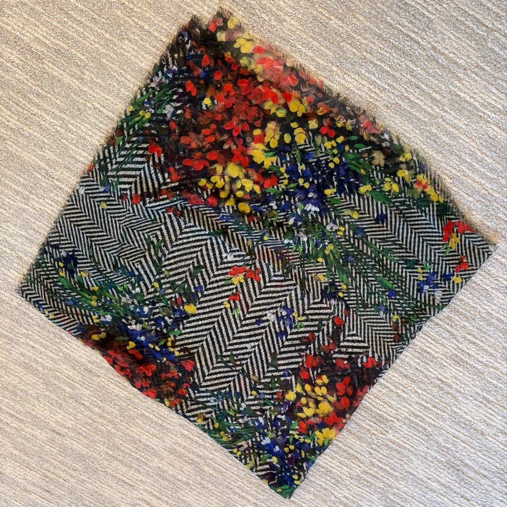 Escada Vintage Scarf - Picture 4 of 6